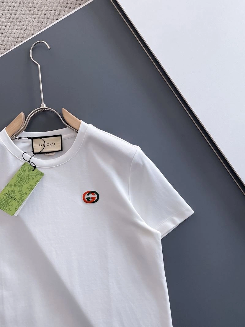 Timeless Gucci T-Shirts 126889