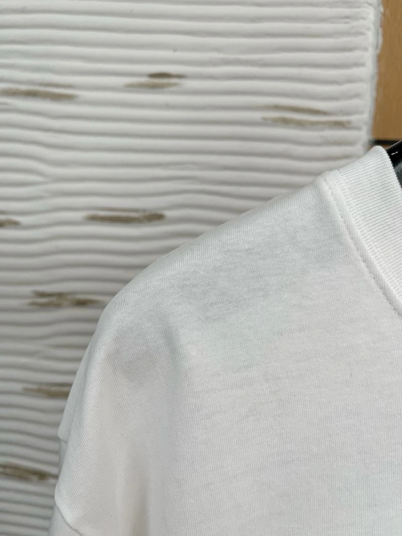 Gucci T-Shirts Versatile 126874