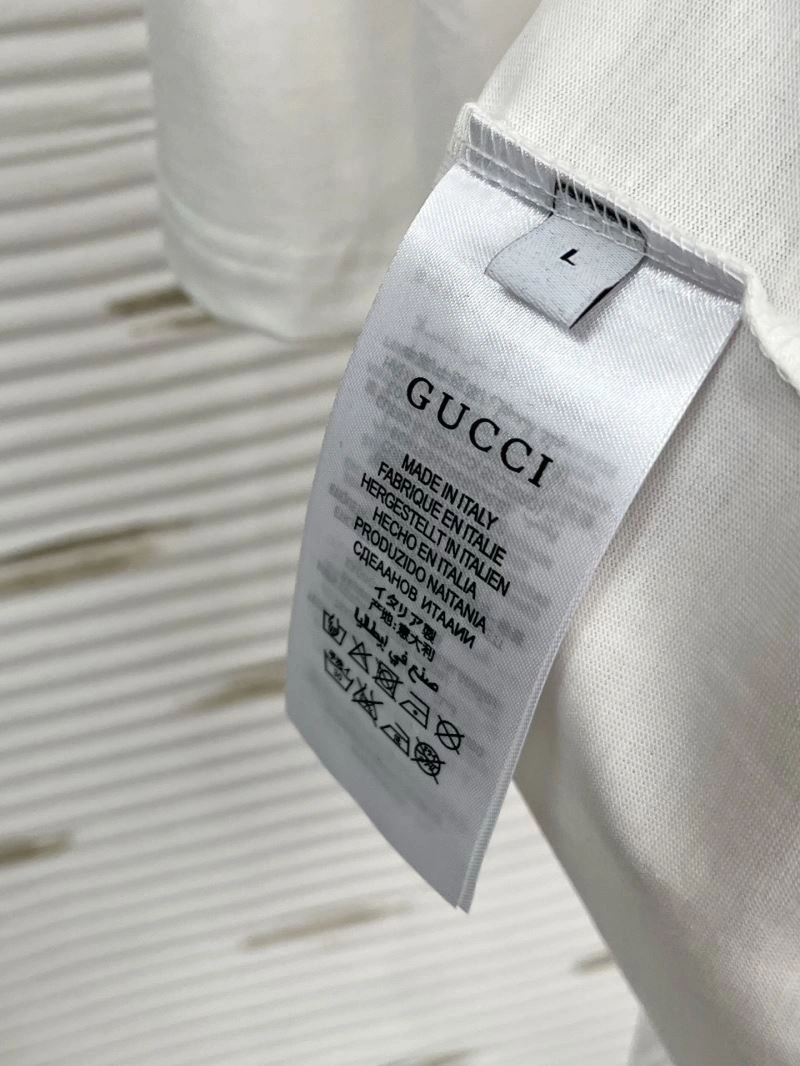 Gucci T-Shirts Versatile 126874