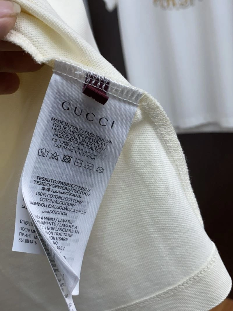 Gucci T-Shirts FashionForward 126888