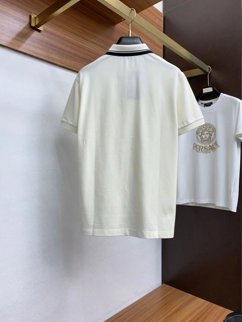 Gucci T-Shirts FashionForward 126888