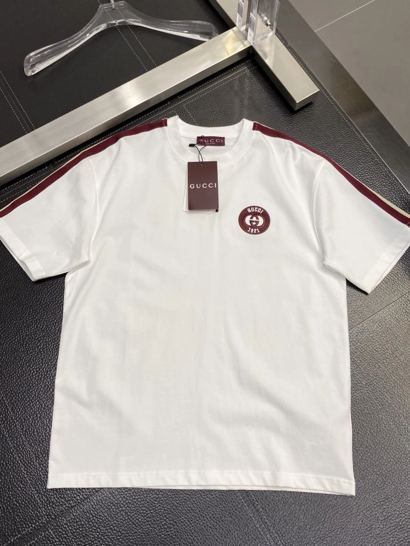 Gucci T-Shirts FashionForward 126877