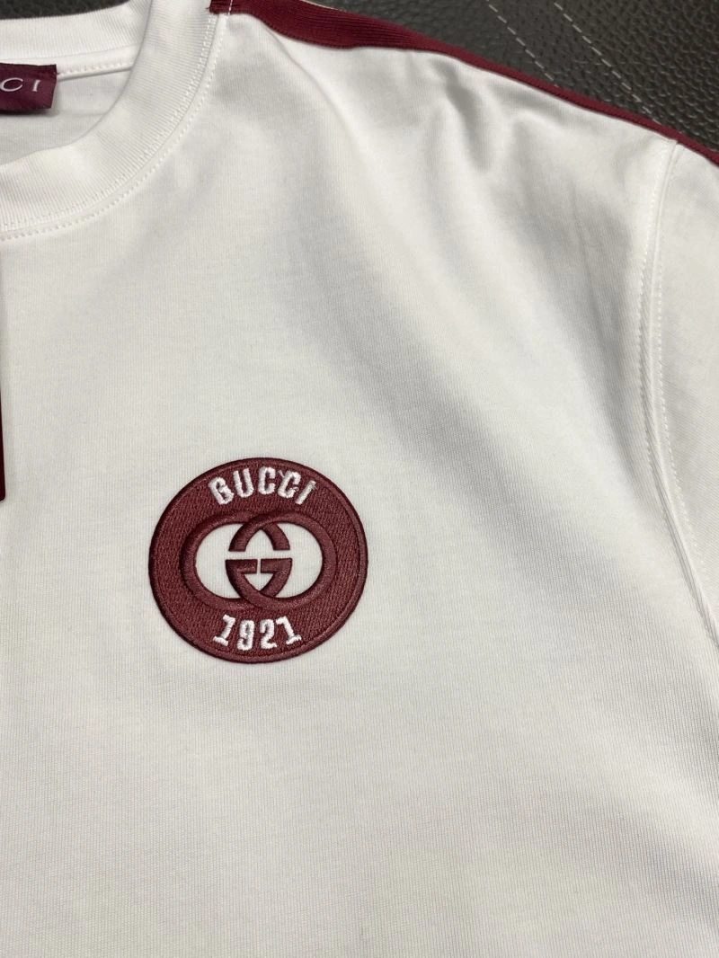 Gucci T-Shirts FashionForward 126877