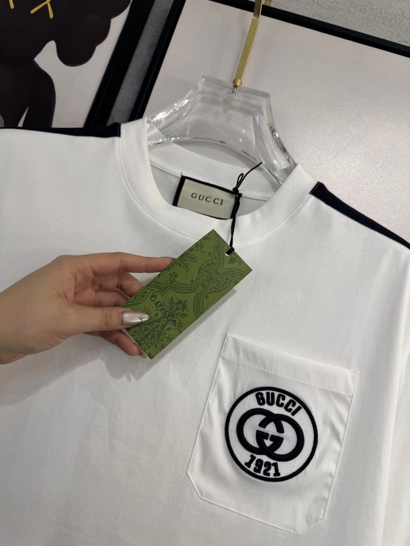 Gucci T-Shirts Supportive 126702