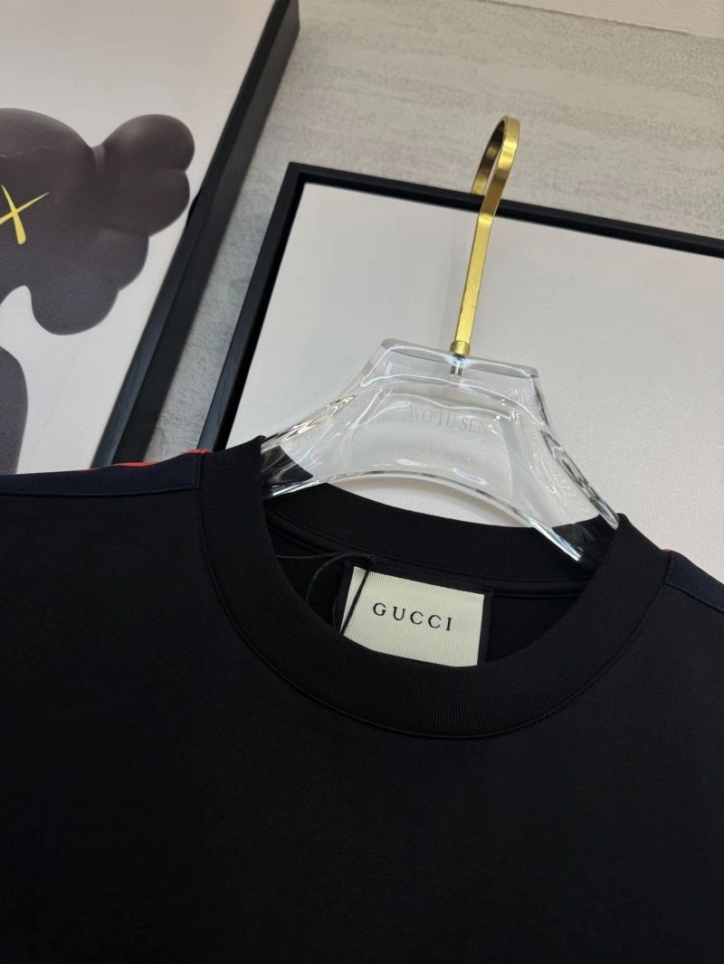 Gucci T-Shirts Soft 126725
