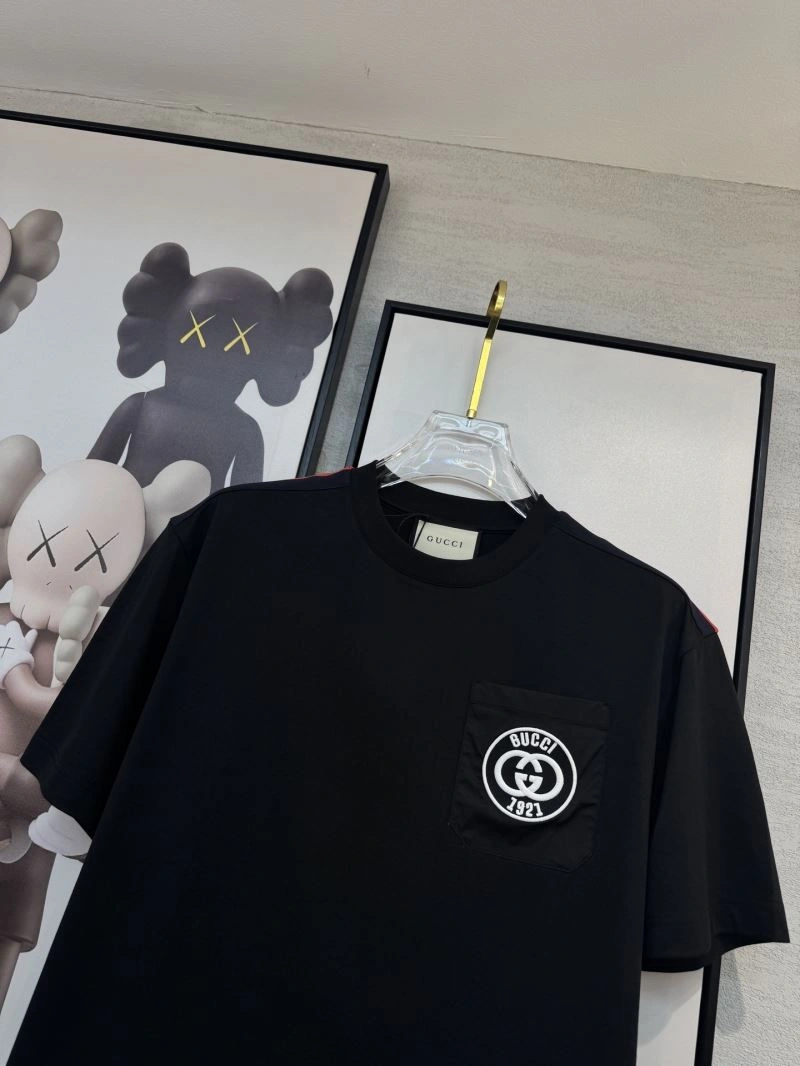 Gucci T-Shirts Soft 126725