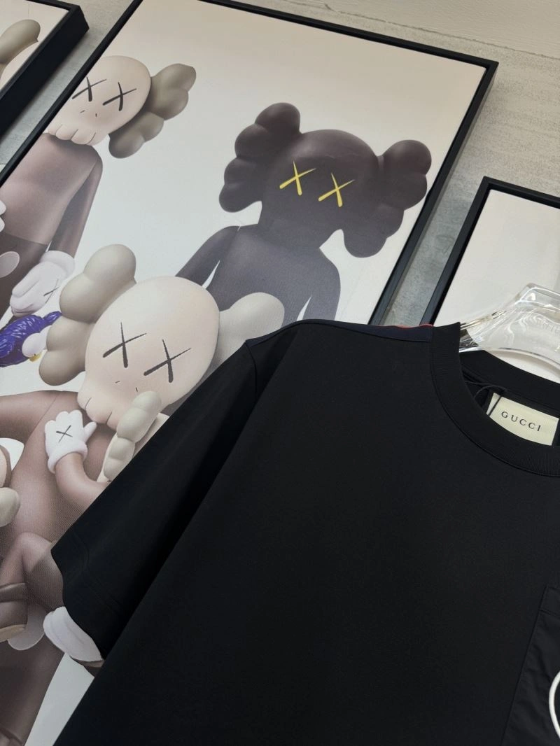 Gucci T-Shirts Soft 126725