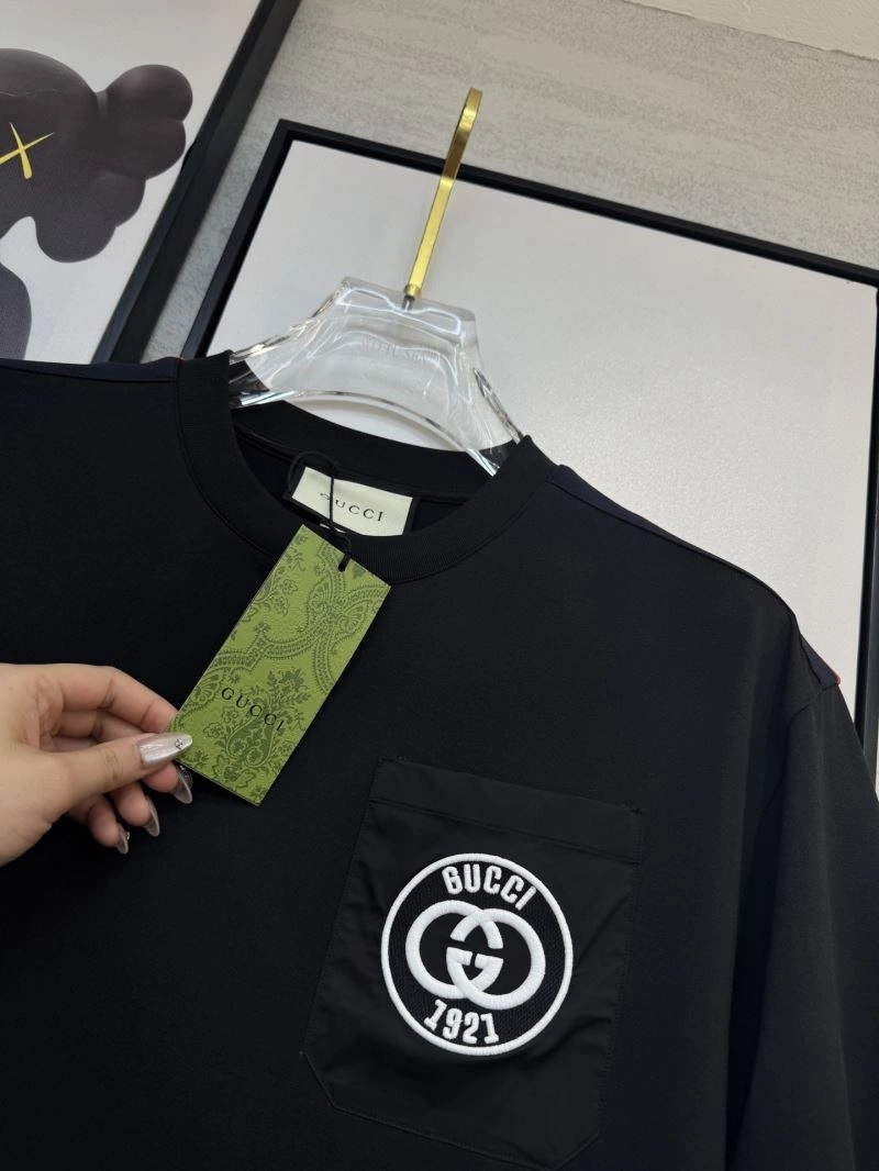 Gucci T-Shirts Soft 126725