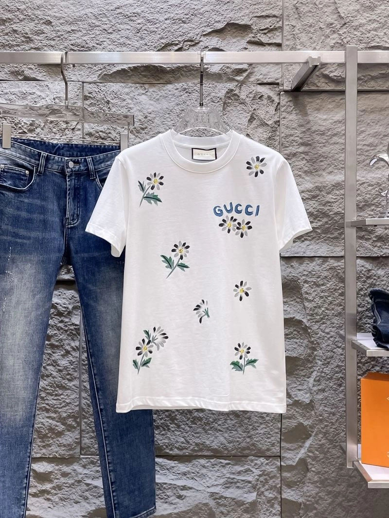 Comfortable Gucci T-Shirts 126669
