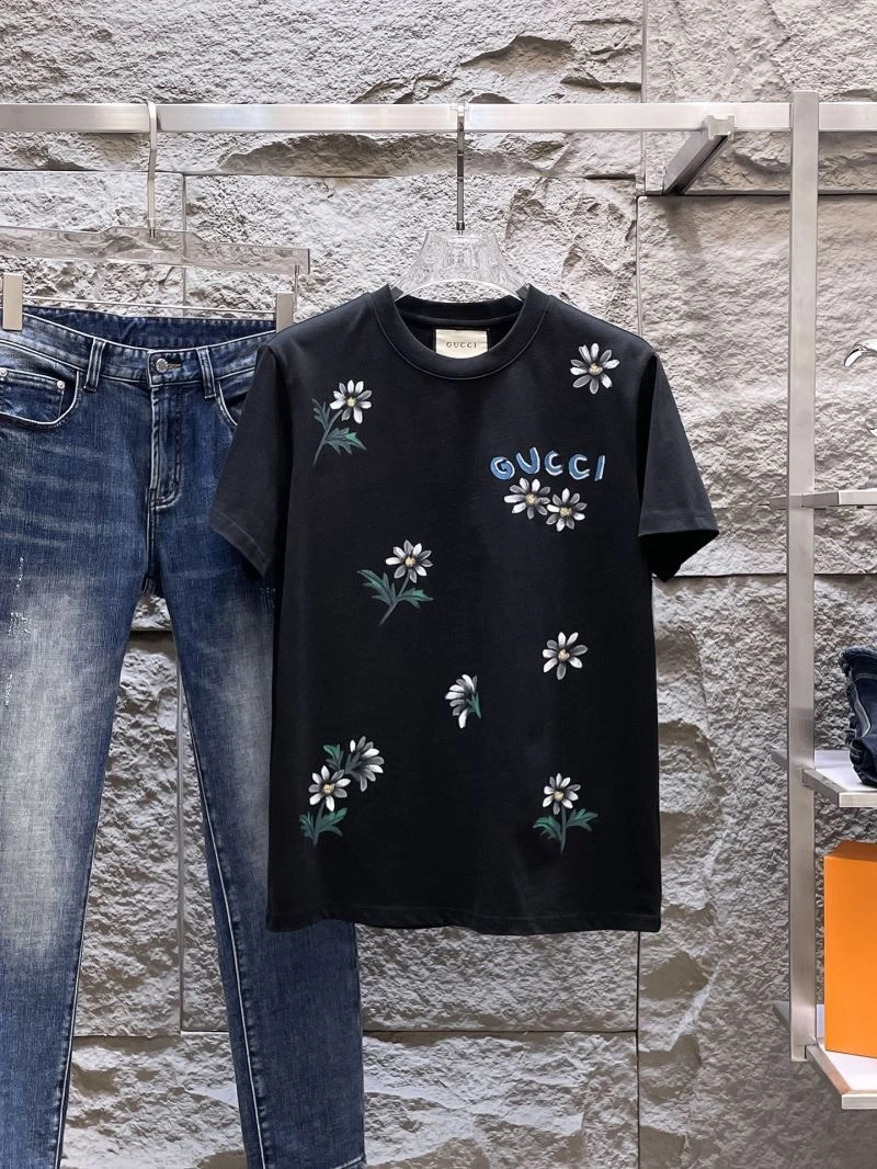 Gucci T-Shirts Breathable 126673