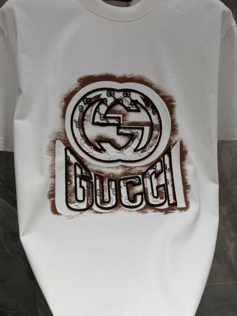 Gucci T-Shirts Practical 126676