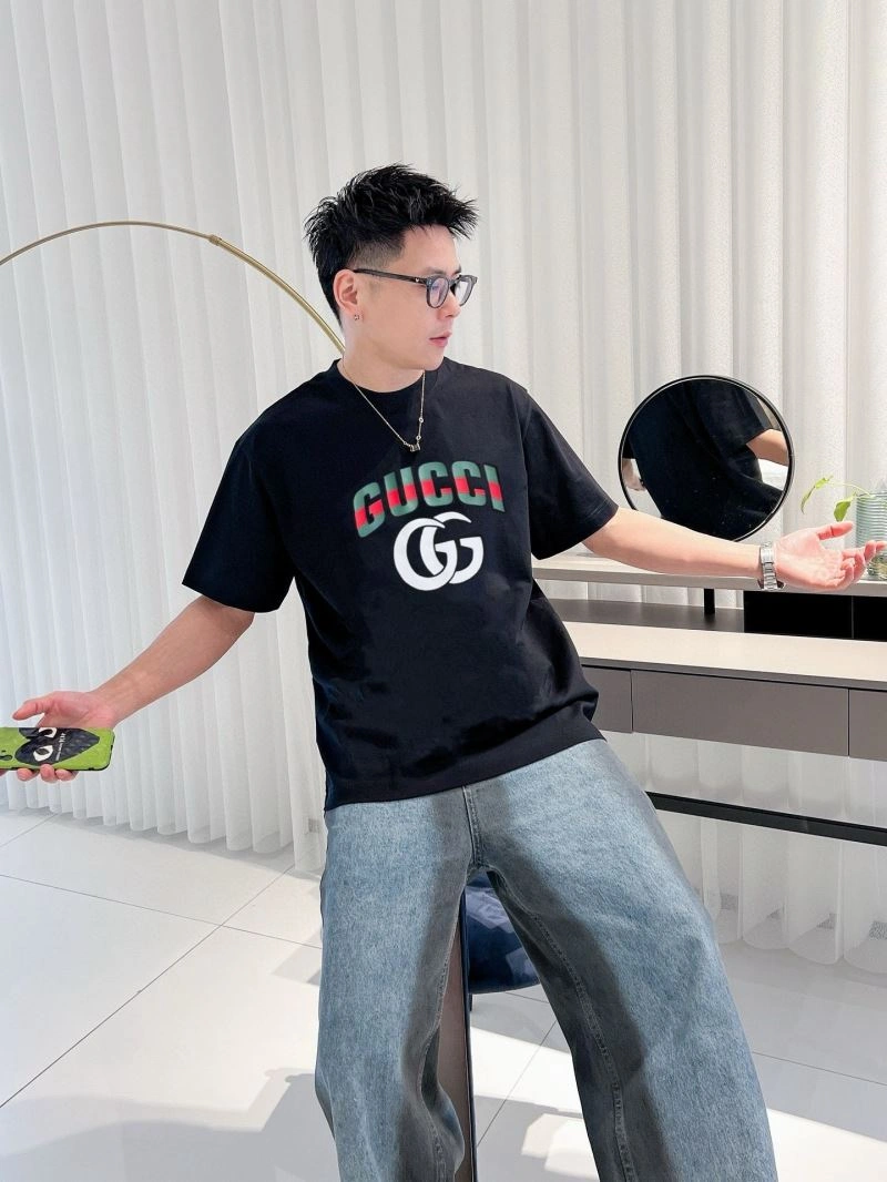Gucci T-Shirts FashionForward 126679