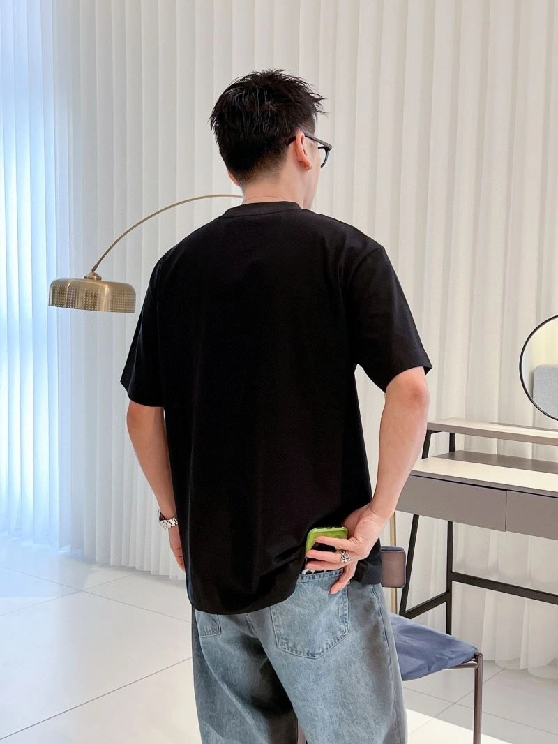 Gucci T-Shirts FashionForward 126679