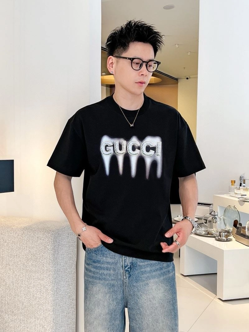 WaterResistant Gucci T-Shirts 126688