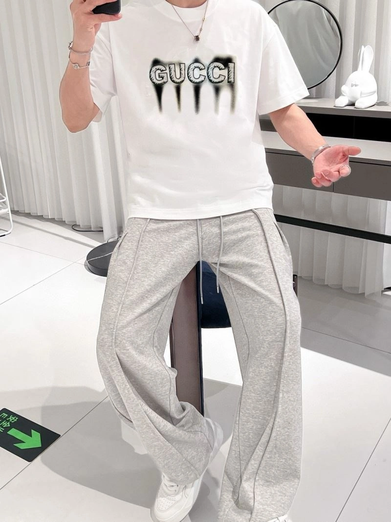 Tailored Gucci T-Shirts 126687