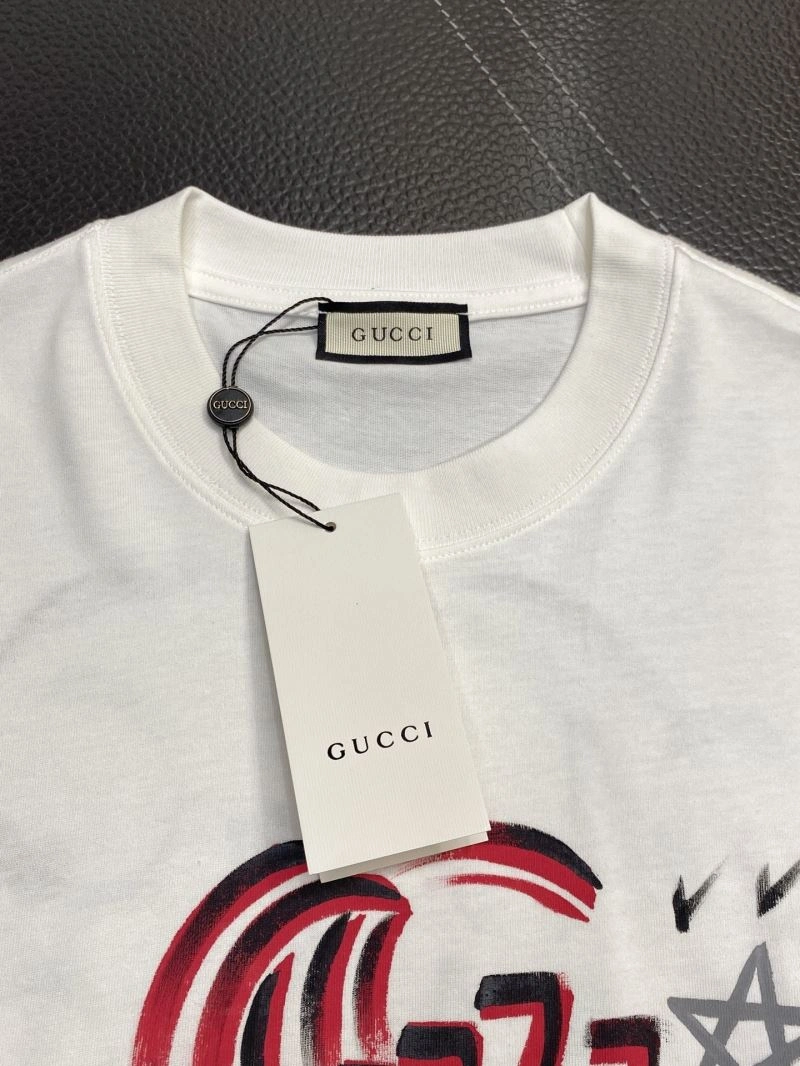 Packable Gucci T-Shirts 126653