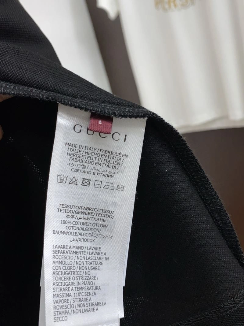 Gucci T-Shirts Practical 126650