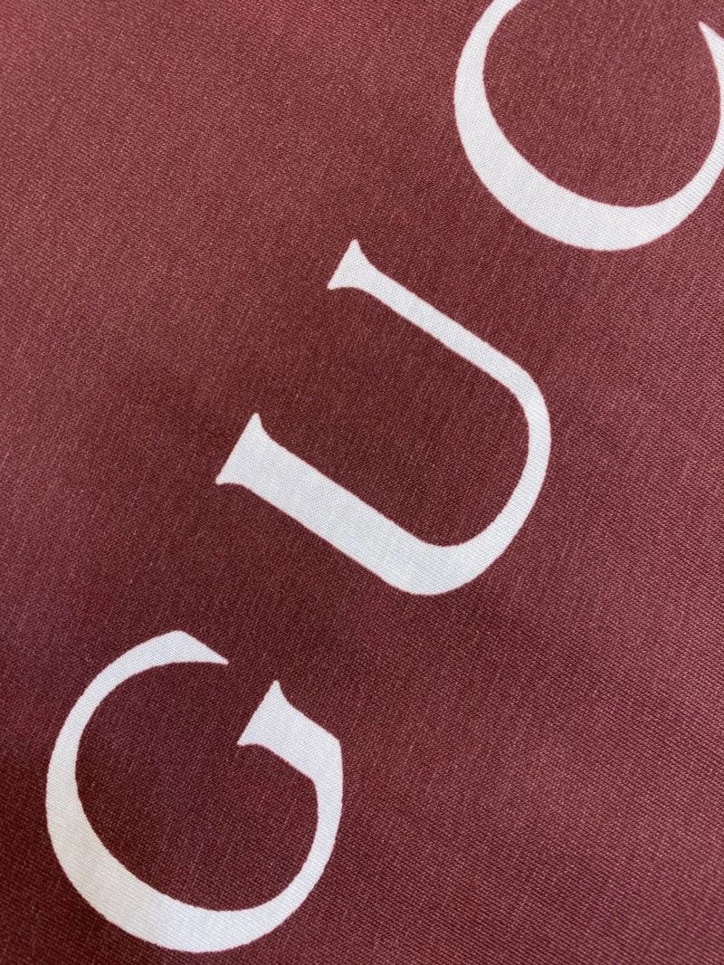 Modern Gucci T-Shirts 126644