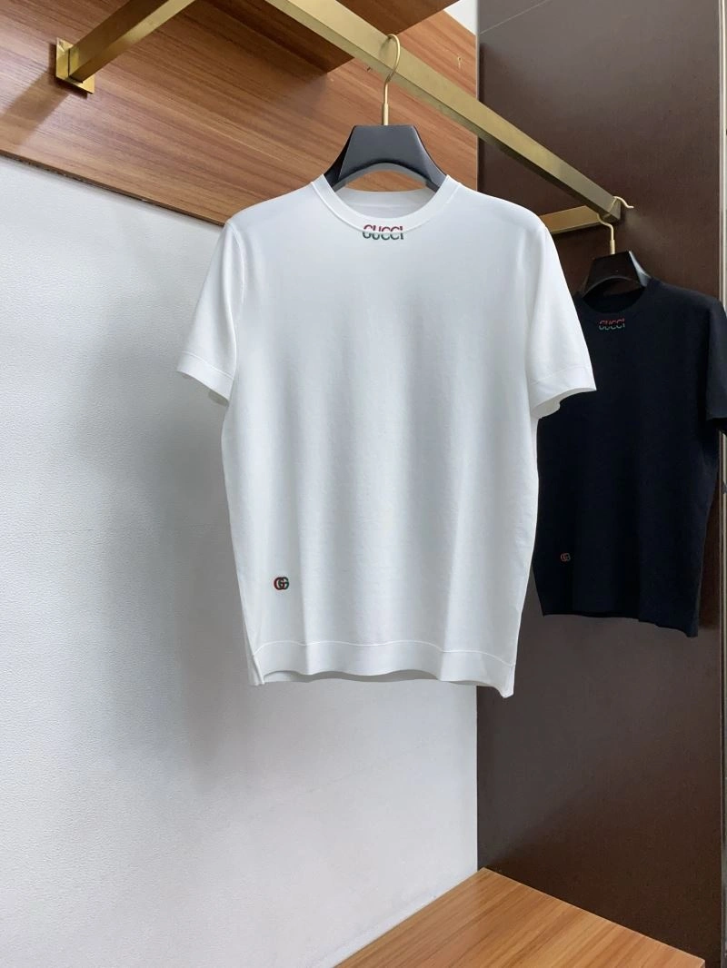 WellDesigned Gucci T-Shirts 126631