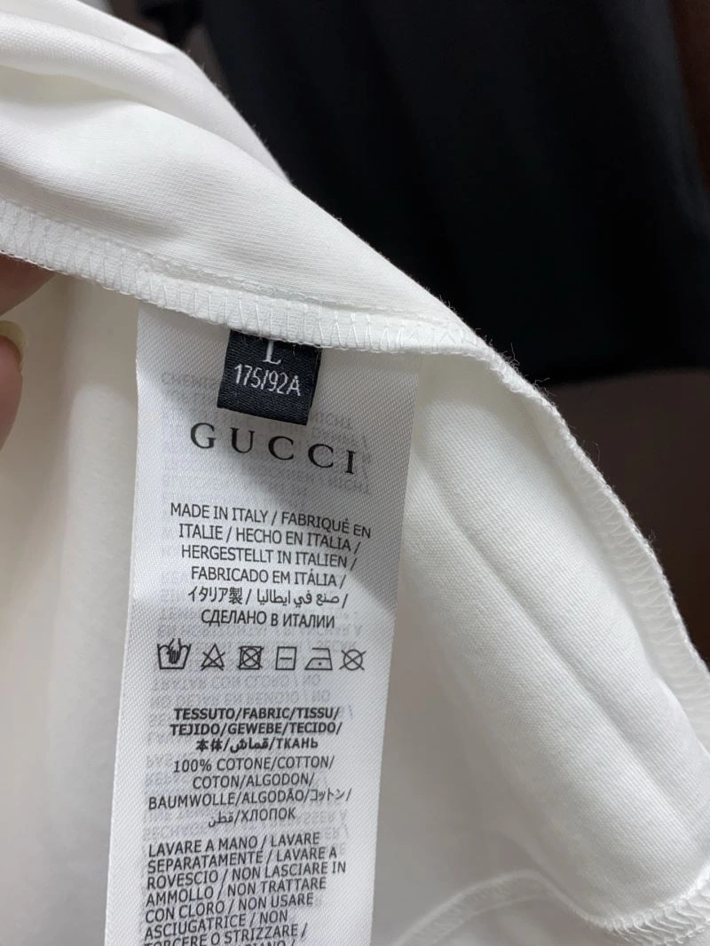 Soft Gucci T-Shirts 126638