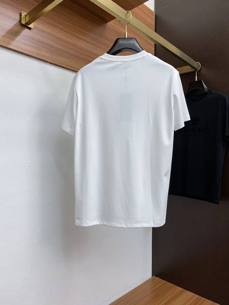 Soft Gucci T-Shirts 126638