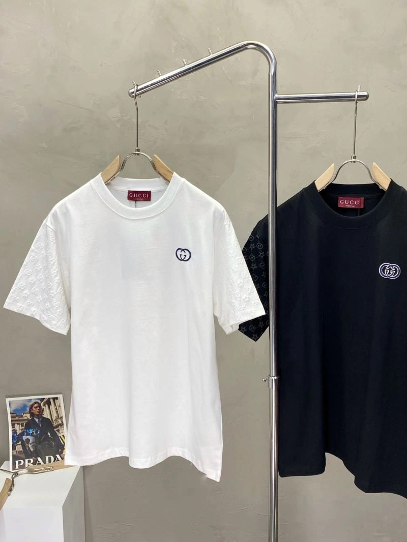 RelaxedFit Gucci T-Shirts 126625