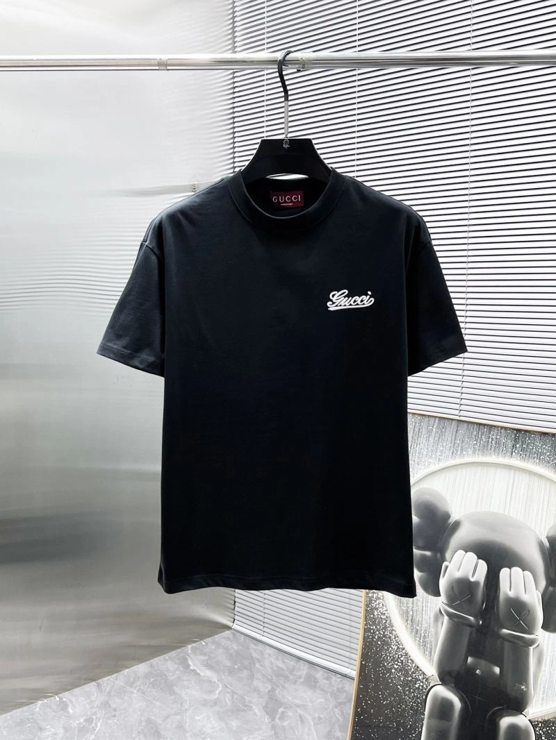 Sleek Gucci T-Shirts 126588