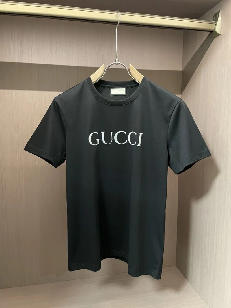 Gucci T-Shirts Versatile 126613
