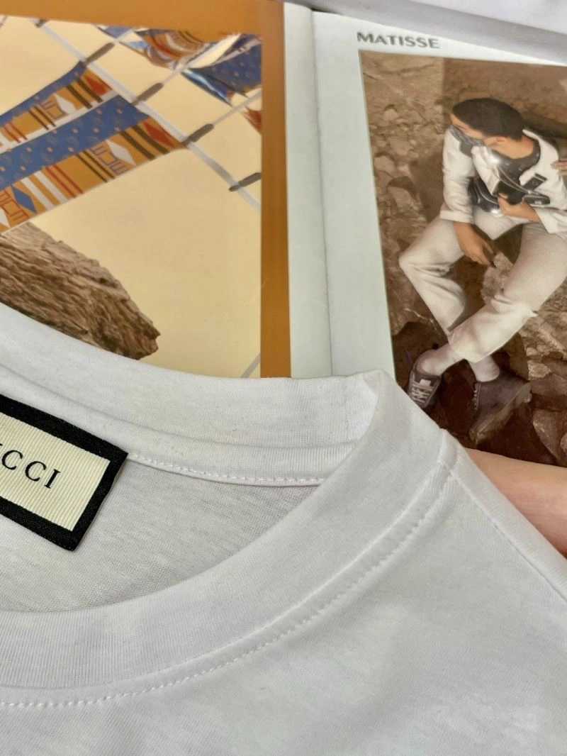 Gucci T-Shirts Versatile 126613