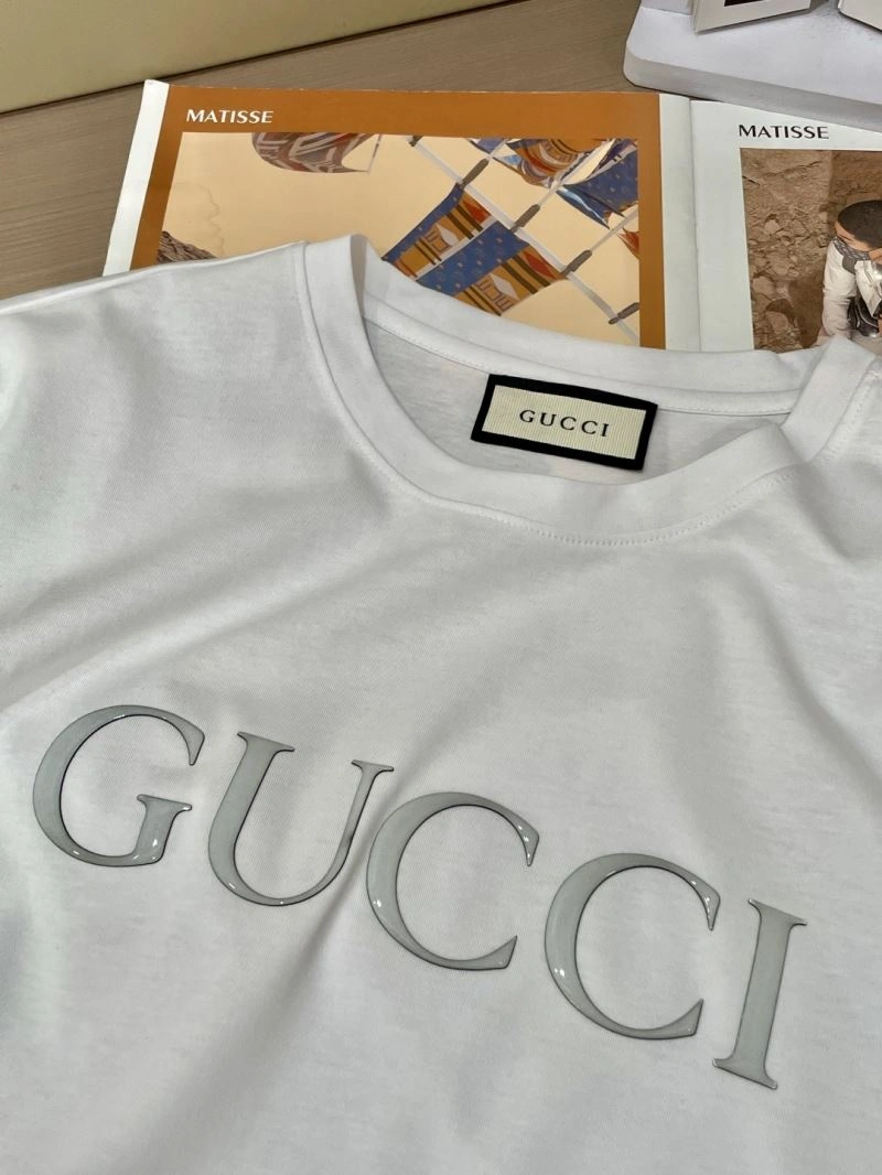 Gucci T-Shirts Versatile 126613