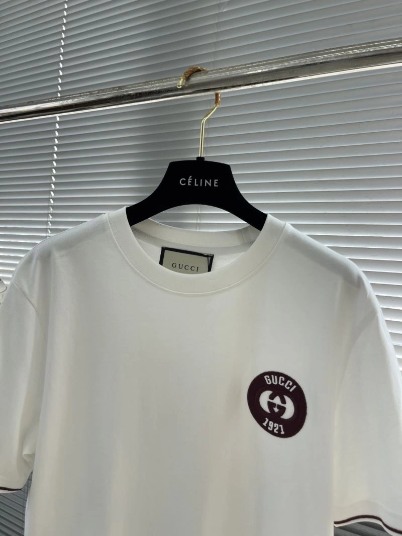 Versatile Gucci T-Shirts 126591