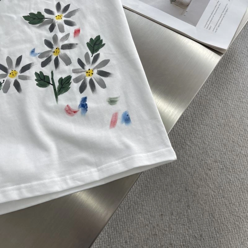 Lightweight Gucci T-Shirts 126605