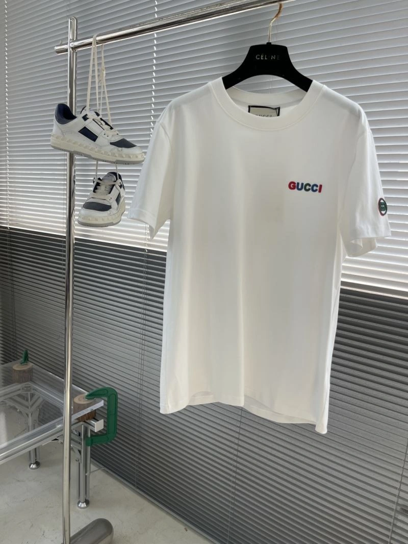 Gucci T-Shirts Durable 126582