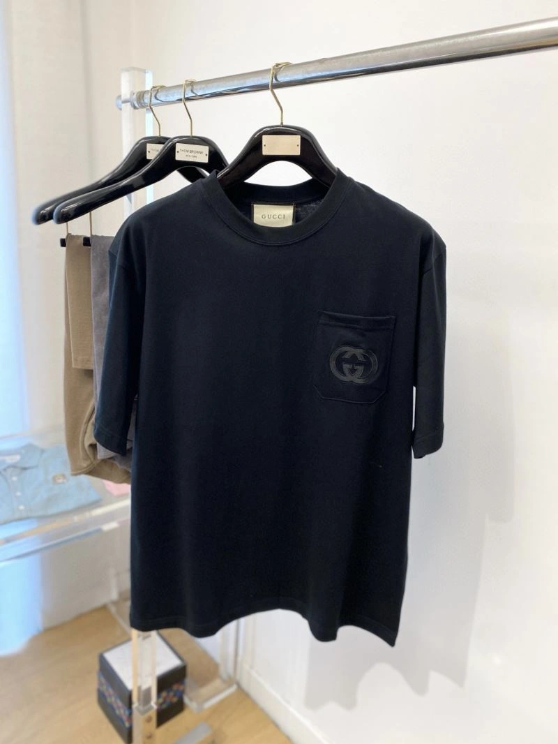 Gucci T-Shirts Trendsetting 126578