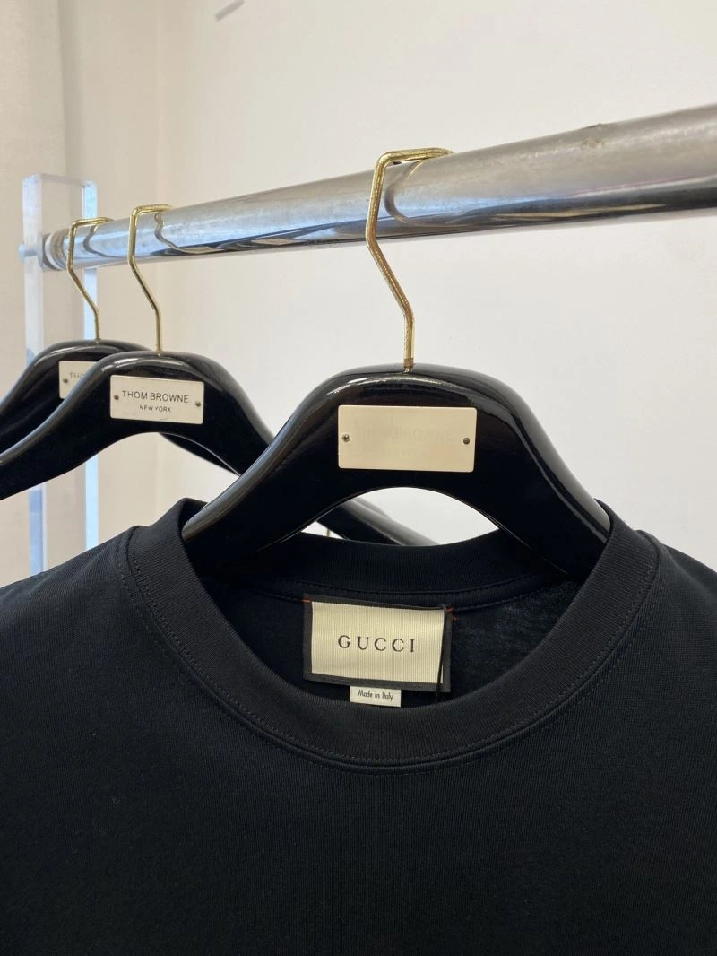 Gucci T-Shirts Trendsetting 126578