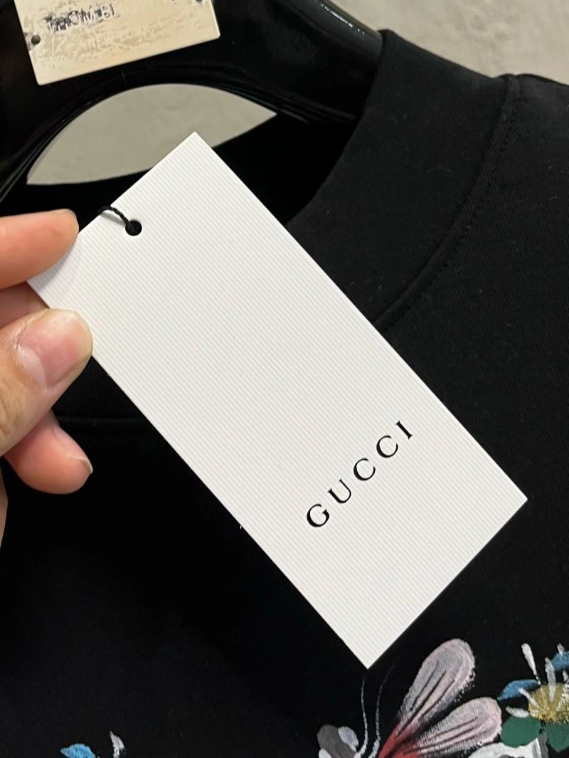 Gucci T-Shirts Vibrant 126572