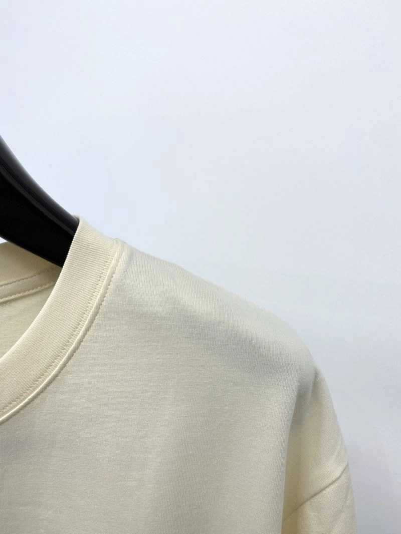 Versatile Gucci T-Shirts 126561