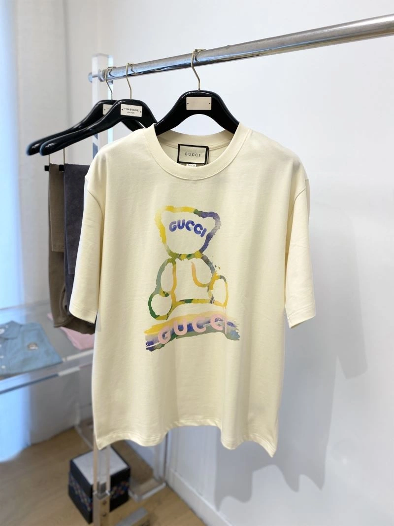 Contemporary Gucci T-Shirts 126543