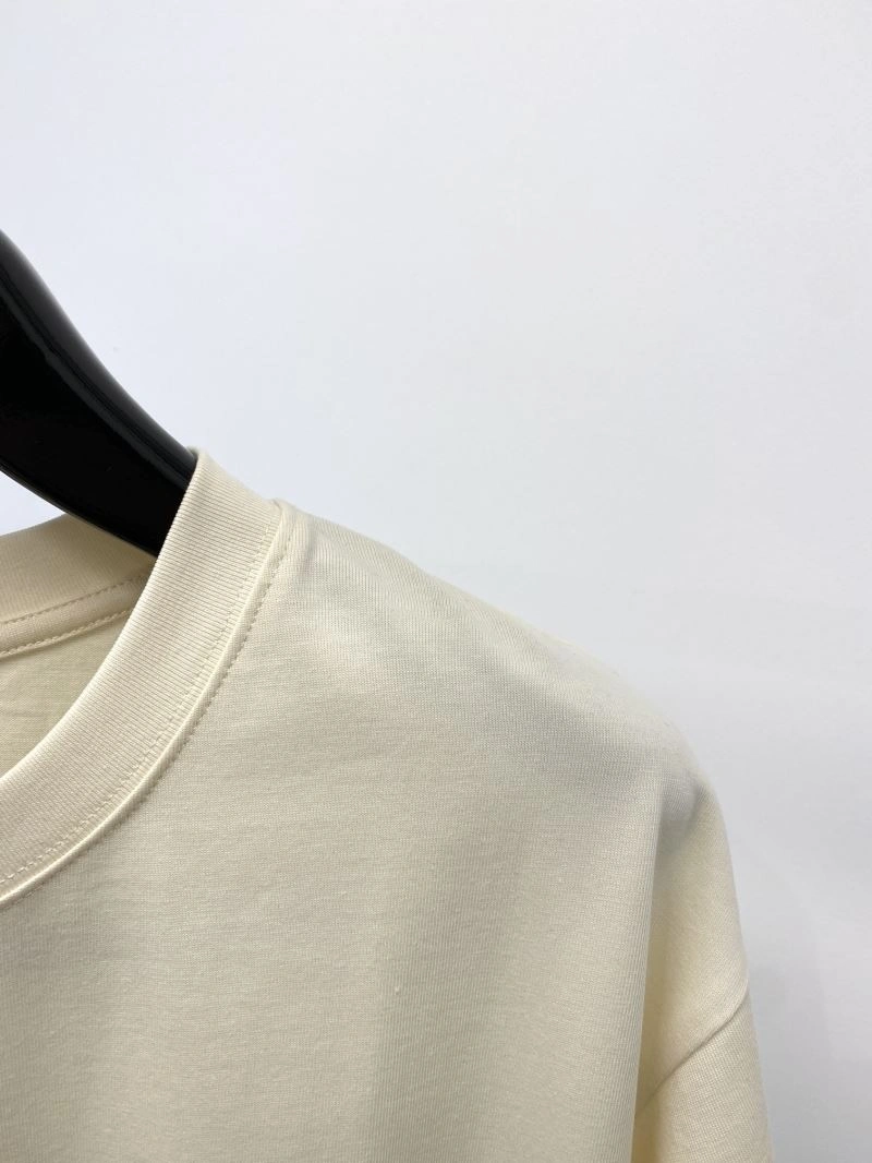 Contemporary Gucci T-Shirts 126543