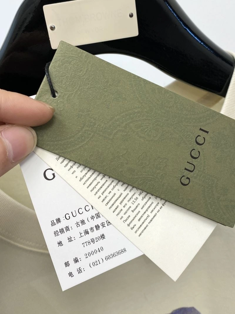 Contemporary Gucci T-Shirts 126543