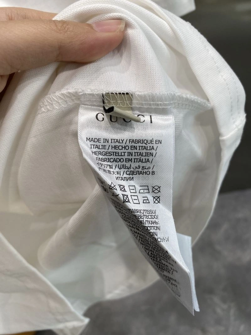 Gucci T-Shirts Sustainable 126562