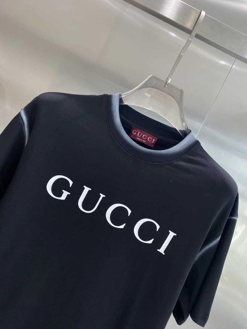 Gucci T-Shirts Durable 126558