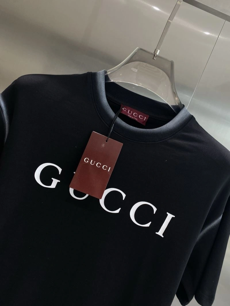 Gucci T-Shirts Durable 126558