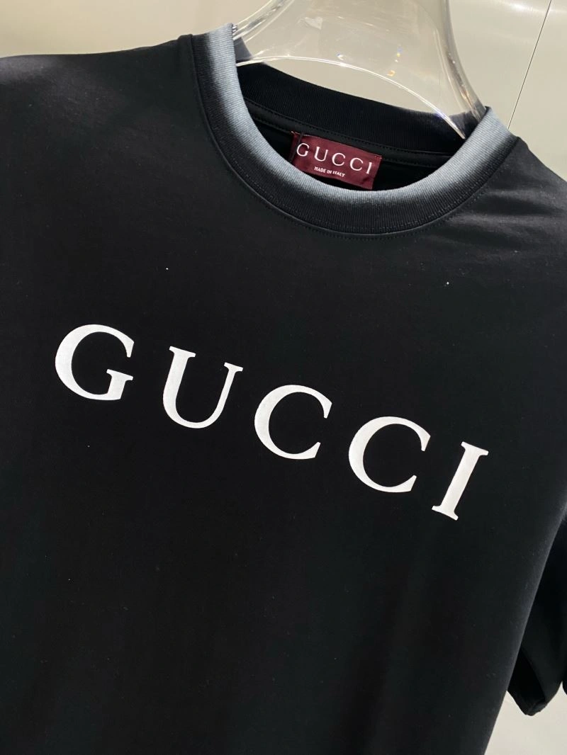 Gucci T-Shirts Durable 126558