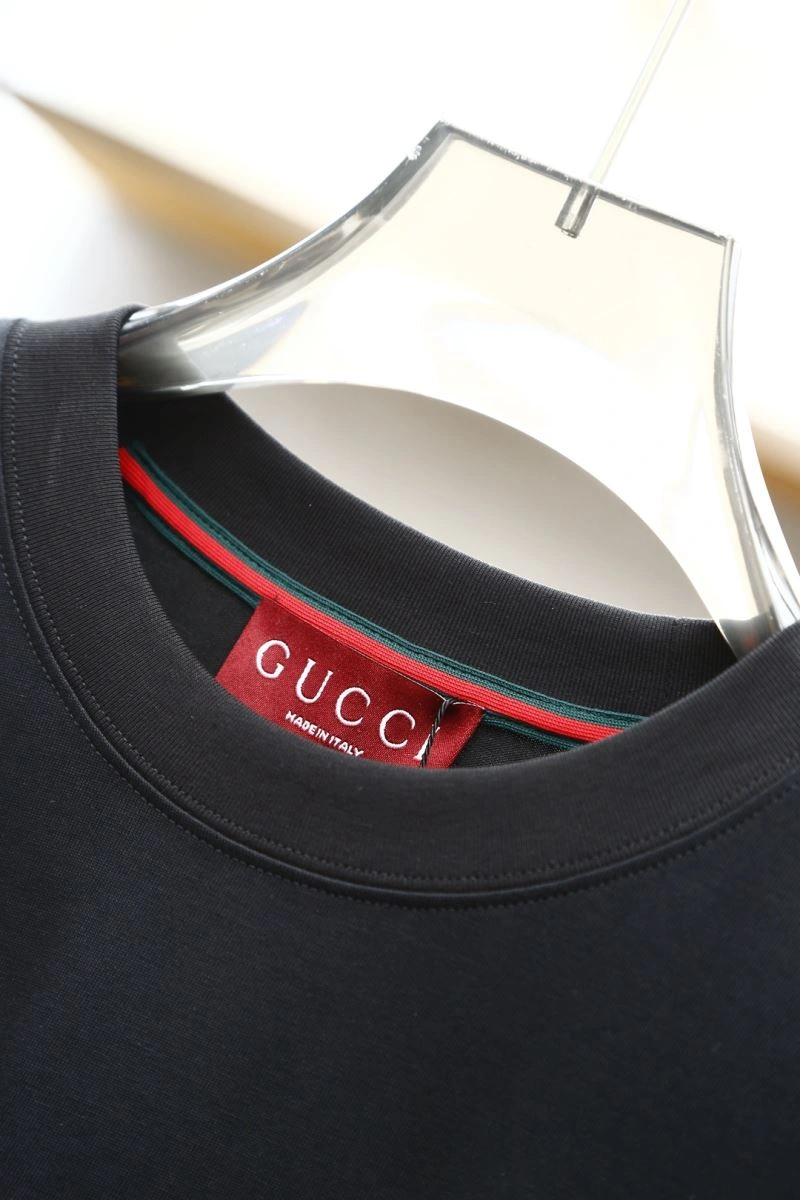 Gucci T-Shirts Durable 126559