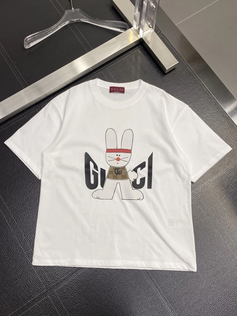 Modern Gucci T-Shirts 126555