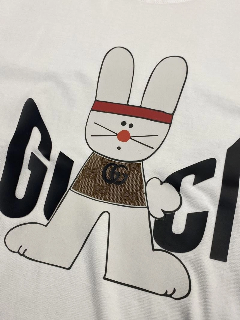 Modern Gucci T-Shirts 126555