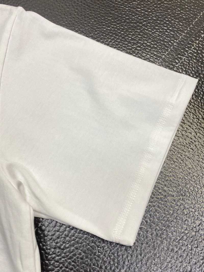 Modern Gucci T-Shirts 126555
