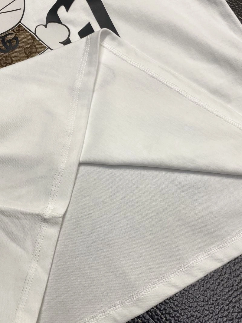 Modern Gucci T-Shirts 126555