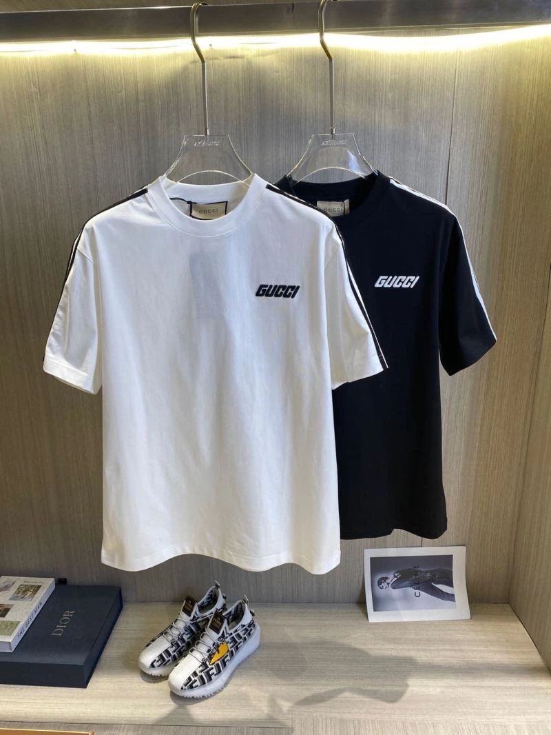 Sporty Gucci T-Shirts 126571